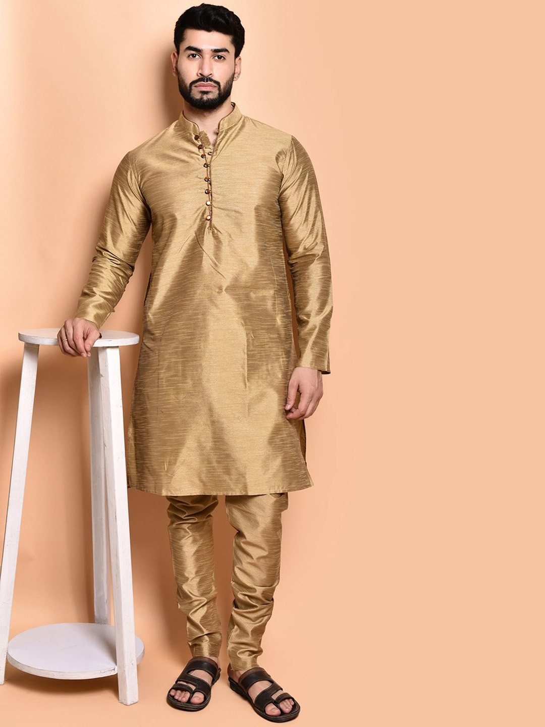 

PRINTINDIA Mandarin Collar Pure Silk Kurta with Trouser, Gold