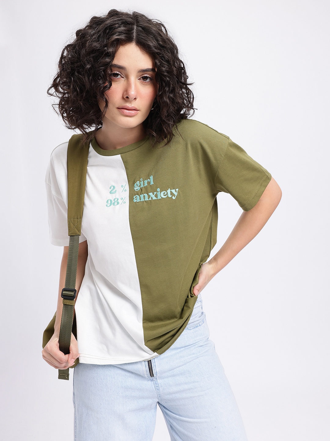 

glitchez Mix-N-Match Drop-Shoulder Sleeves Oversized T-shirt with Embroidered Detail, White