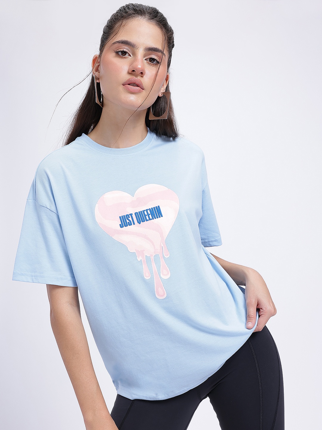 

glitchez Queen Energy Printed Drop-Shoulder Sleeves Oversized T-shirt, Blue