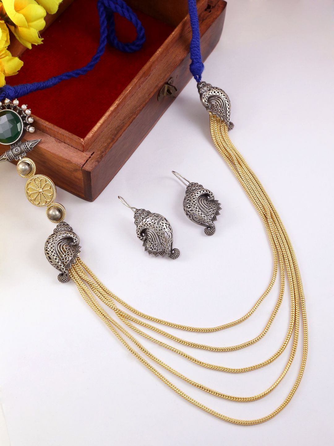 

Yinara Gold-Plated Oxidised Necklace & Earrings