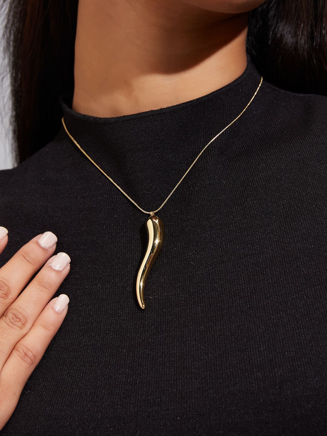 

Yinara Gold-Plated Chain