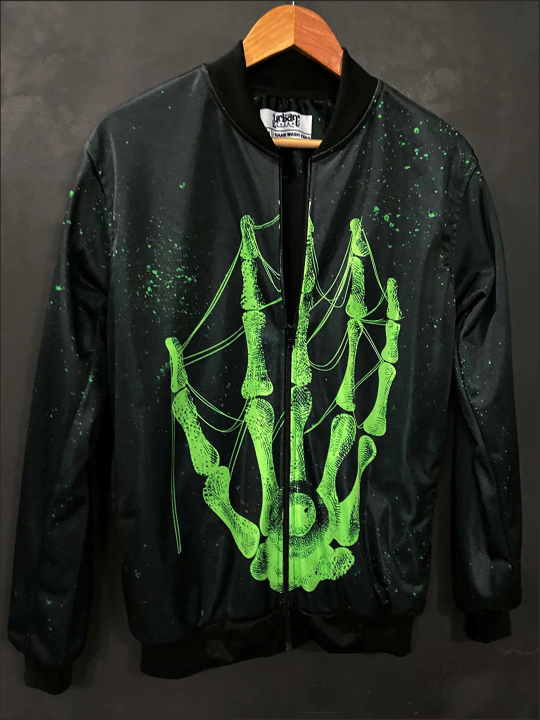 

URBAN PITARA Men Geometric Lightweight Outdoor Bomber Jacket, Green