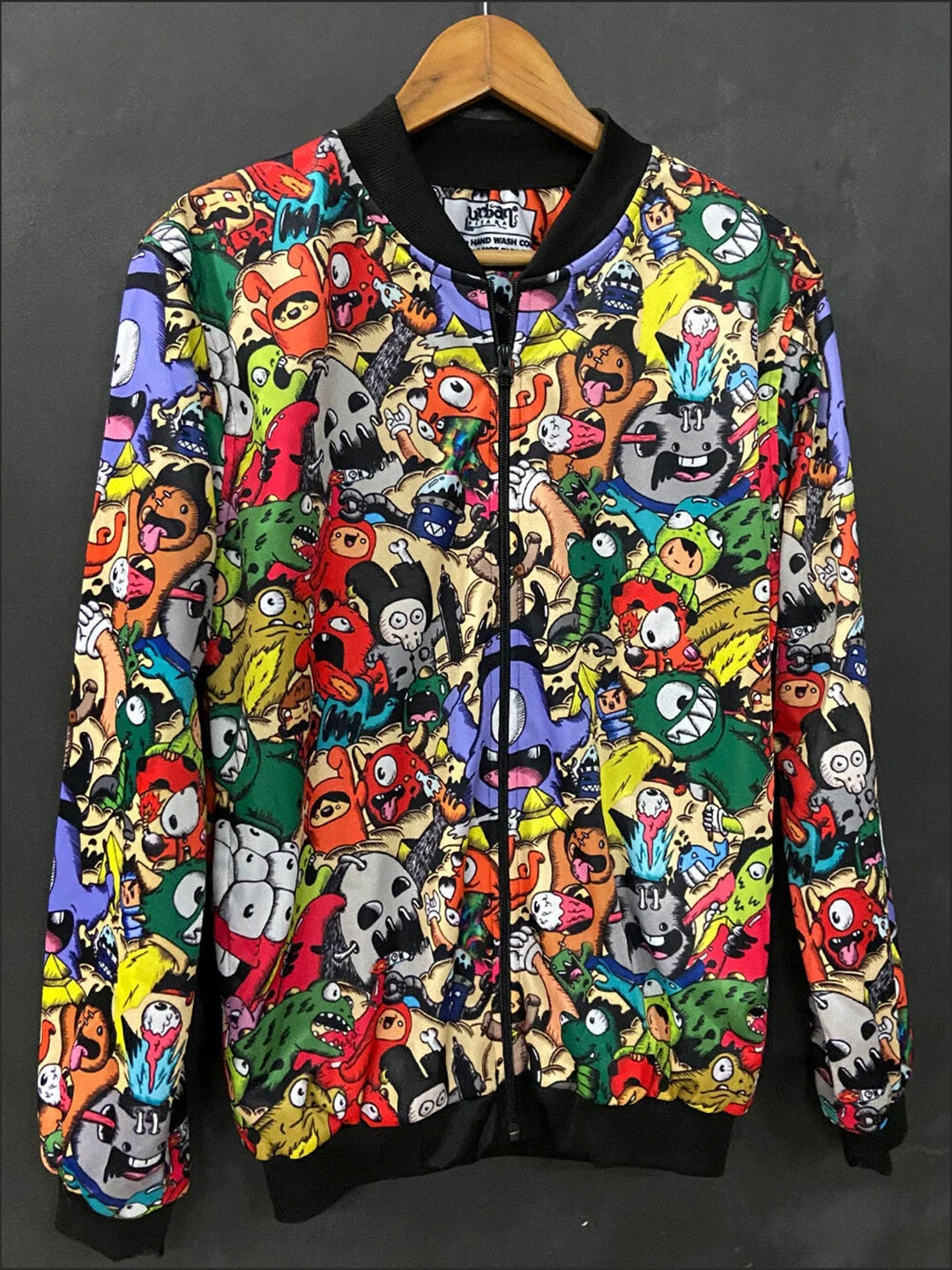 

URBAN PITARA Men Floral Lightweight Outdoor Bomber Jacket, Multi