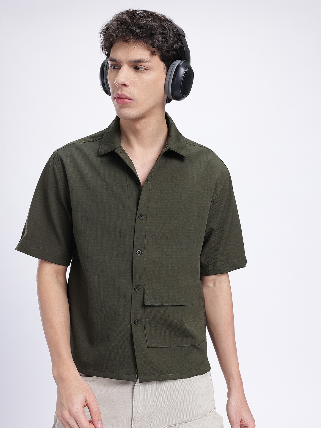 

glitchez Swirling Fashion Self-Striped Spread Collar Relaxed Fit Casual Shirt, Olive