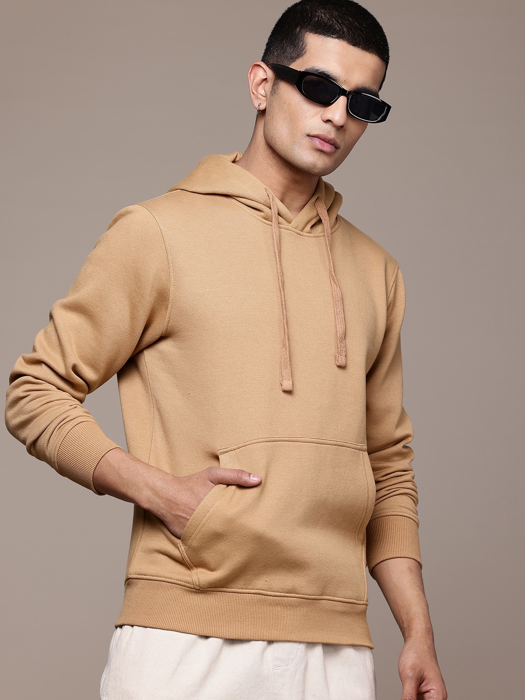 

The Roadster Lifestyle Co. Solid Hooded Sweatshirt, Khaki