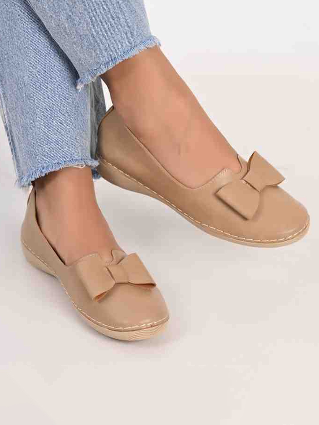 

San Marino by Shoe Bank Women Ballerinas Flats With Bow Details, Beige
