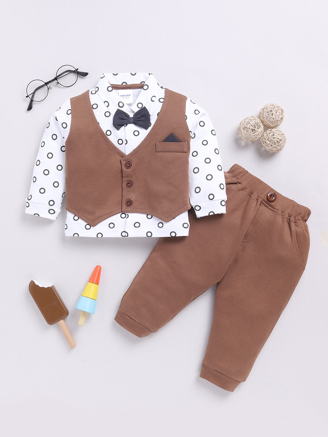 

Moms Love Infant Boys Printed Pure Cotton Shirt with Joggers, Brown