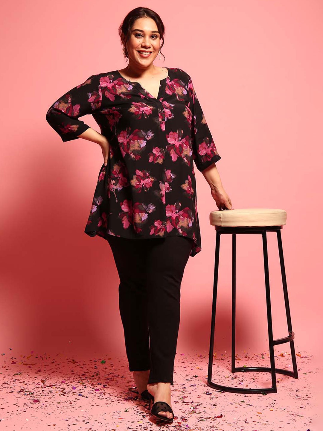 

The Pink Moon Women Tunic, Black