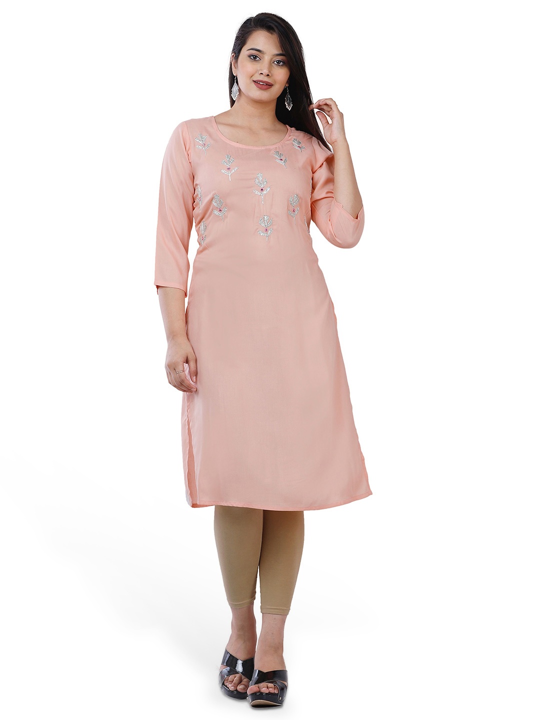Aarti Fashion Women Floral Yoke Design Thread Work Kurta, Pink