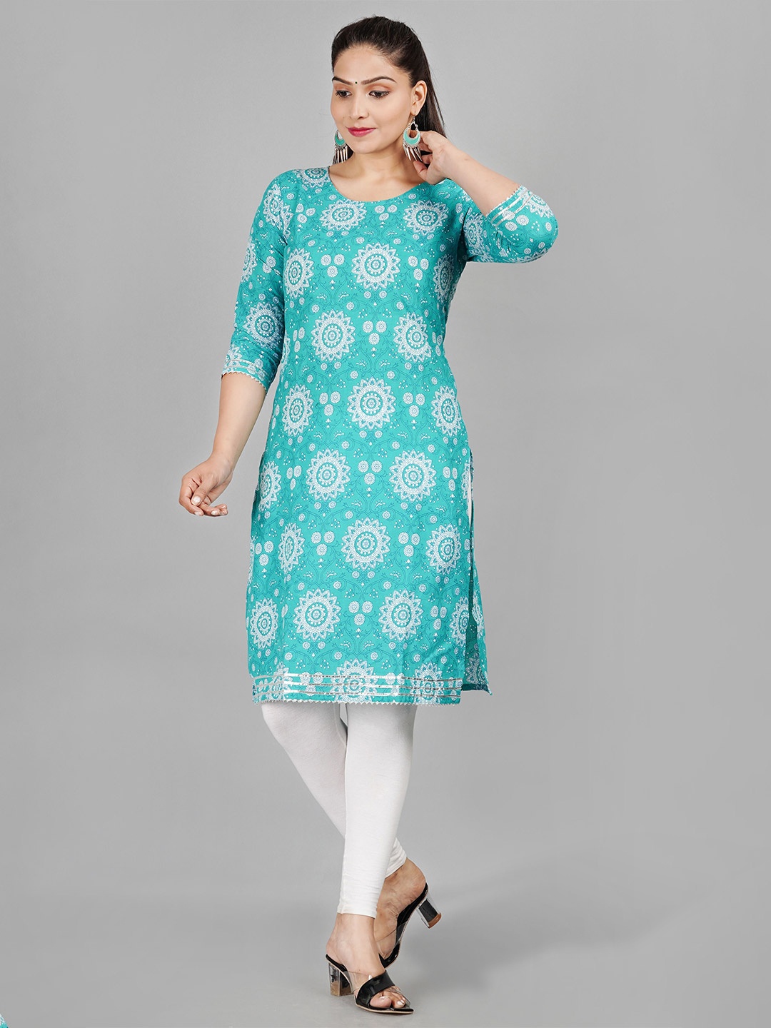 

Aarti Fashion Women Floral Printed Pure Cotton Straight Kurtas, Blue