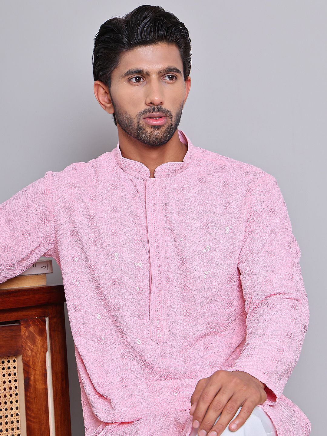 

Jompers Leheriya Embroidered Mandarin Collar Long Sleeves Sequinned Kurta, Pink