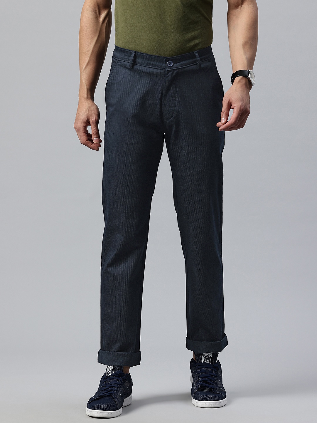 

Rodamo Men Textured Relaxed Chinos Trousers, Navy blue