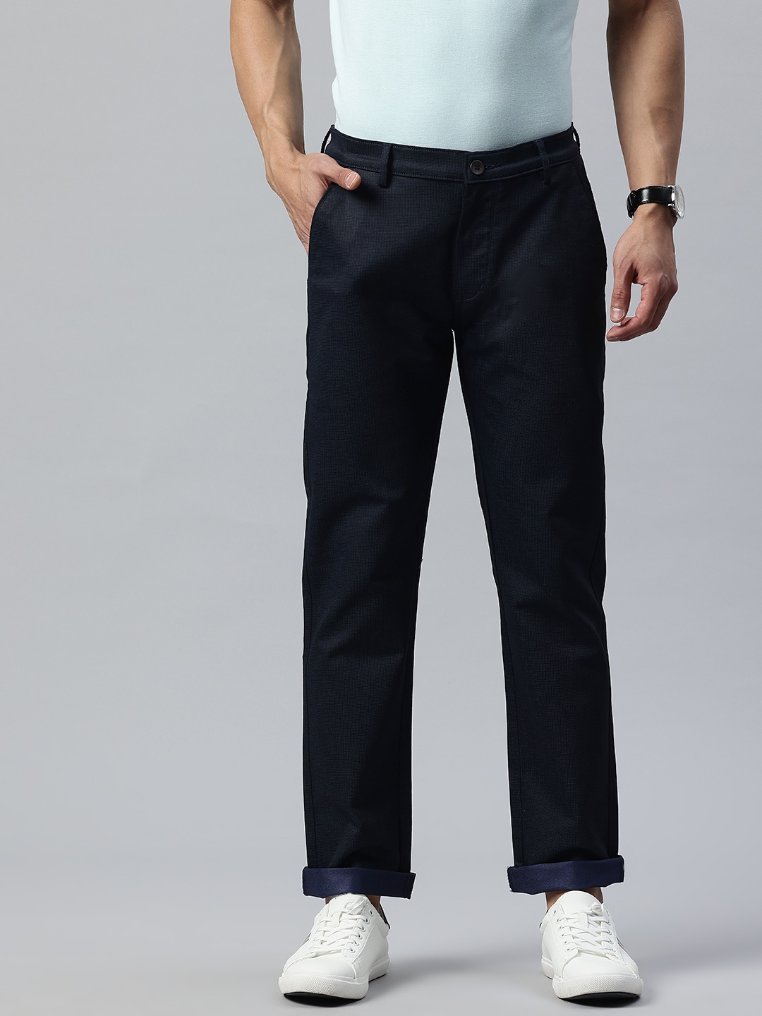 

Rodamo Men Textured Relaxed Chinos Trousers, Navy blue