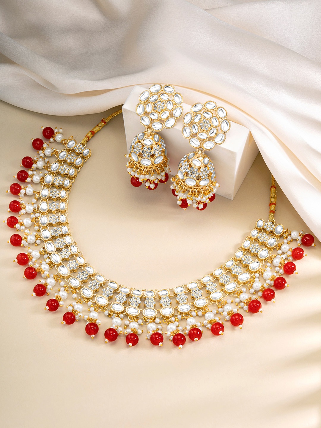 

Peora Gold-Plated Kundan-Studded Necklace & Earrings
