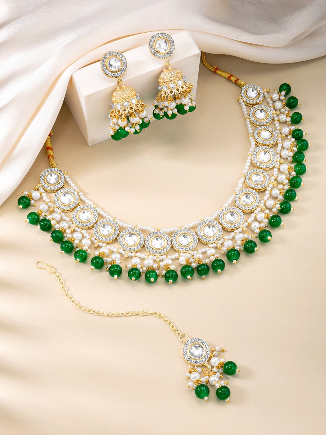 

Peora Gold-Plated Kundan Stone Studded & Beaded Jewellery Set