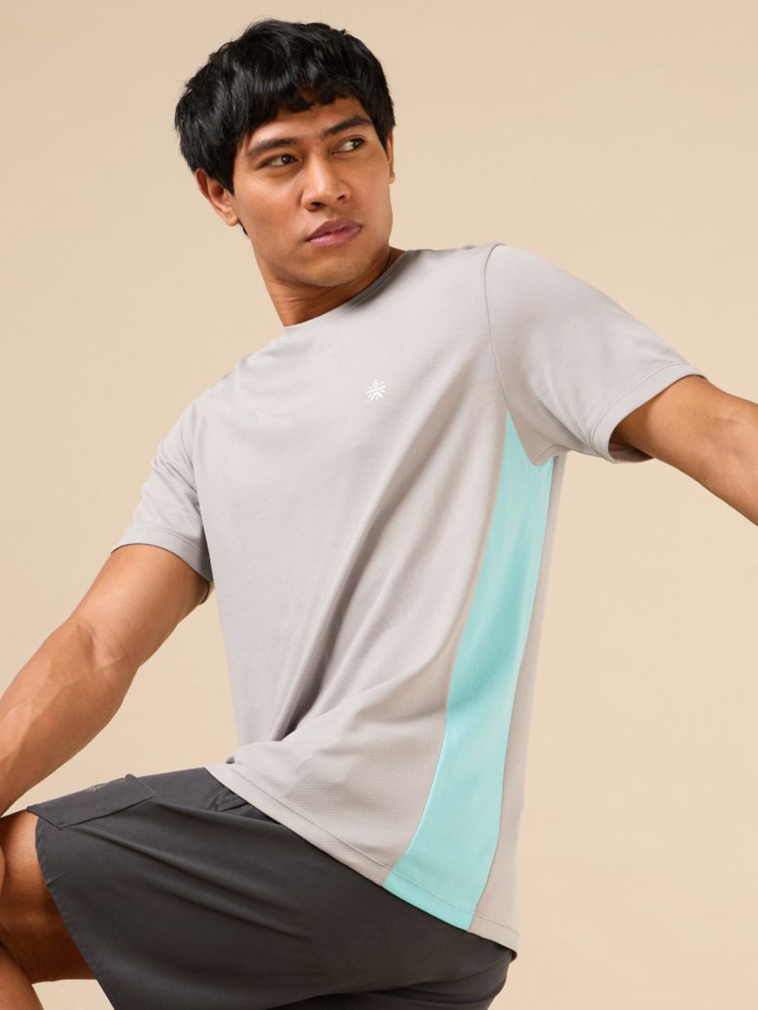 

CULT Men Grey Optimal Strength Training T-shirt