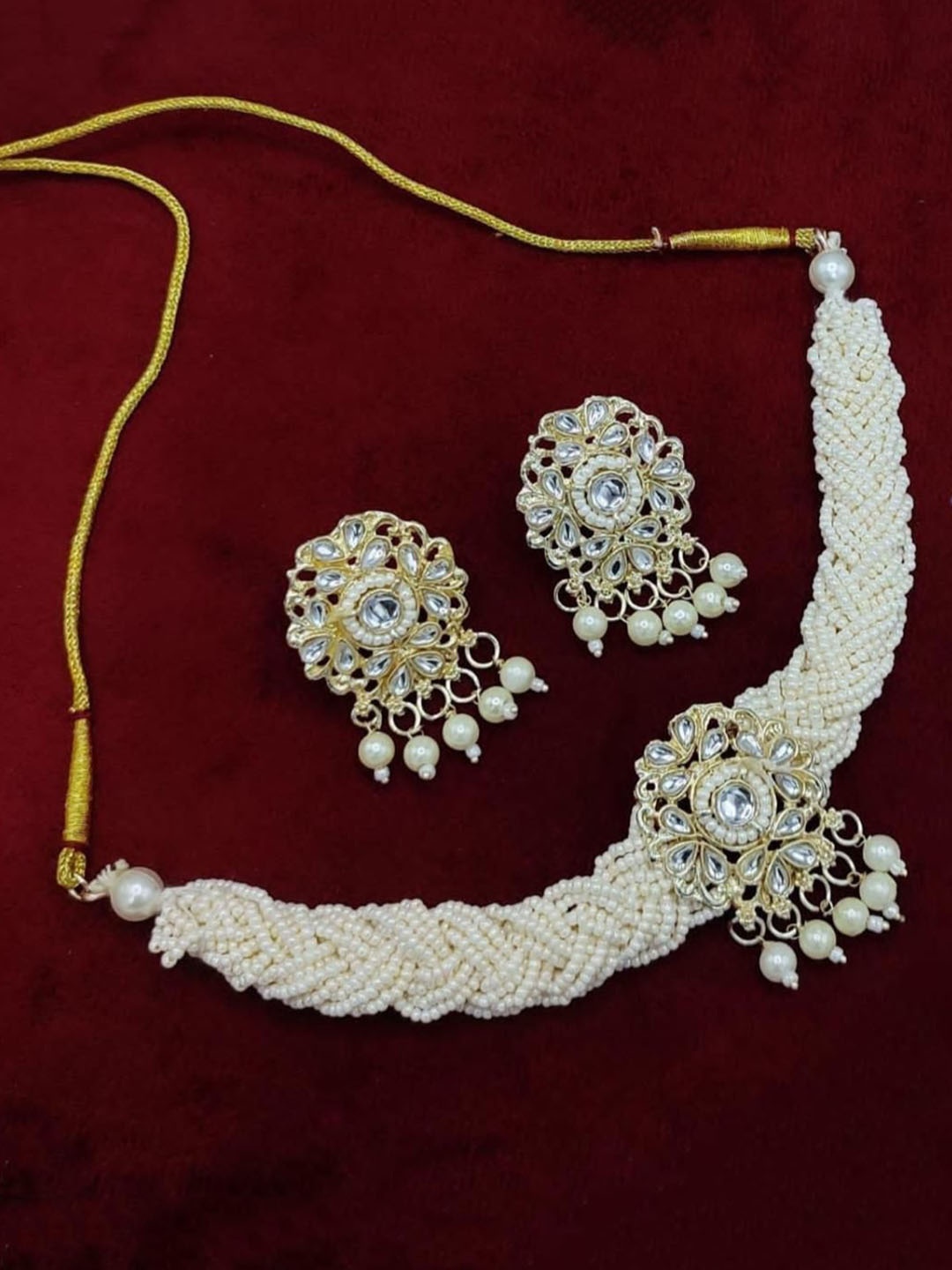 

Gyaan Jewels Artificial Stones and BeadsStudded & Beaded Jewellery Set, Gold