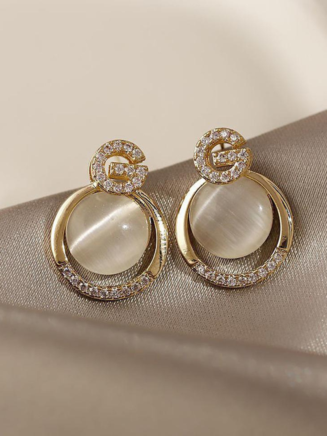 

DESTINY JEWELS Gold-Plated Contemporary Drop Earrings