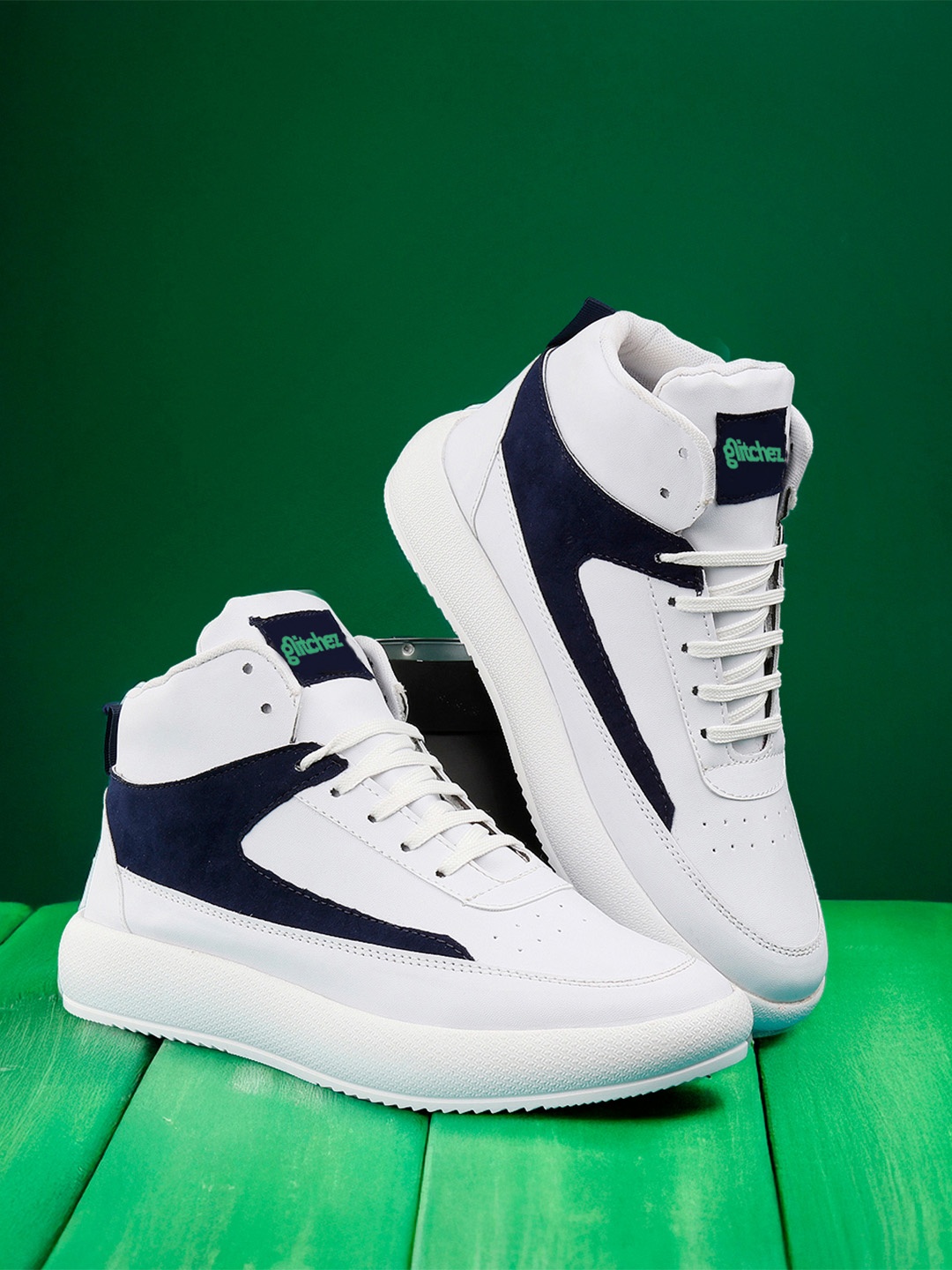 

glitchez Men Colourblocked PU High-Top Sneakers, White