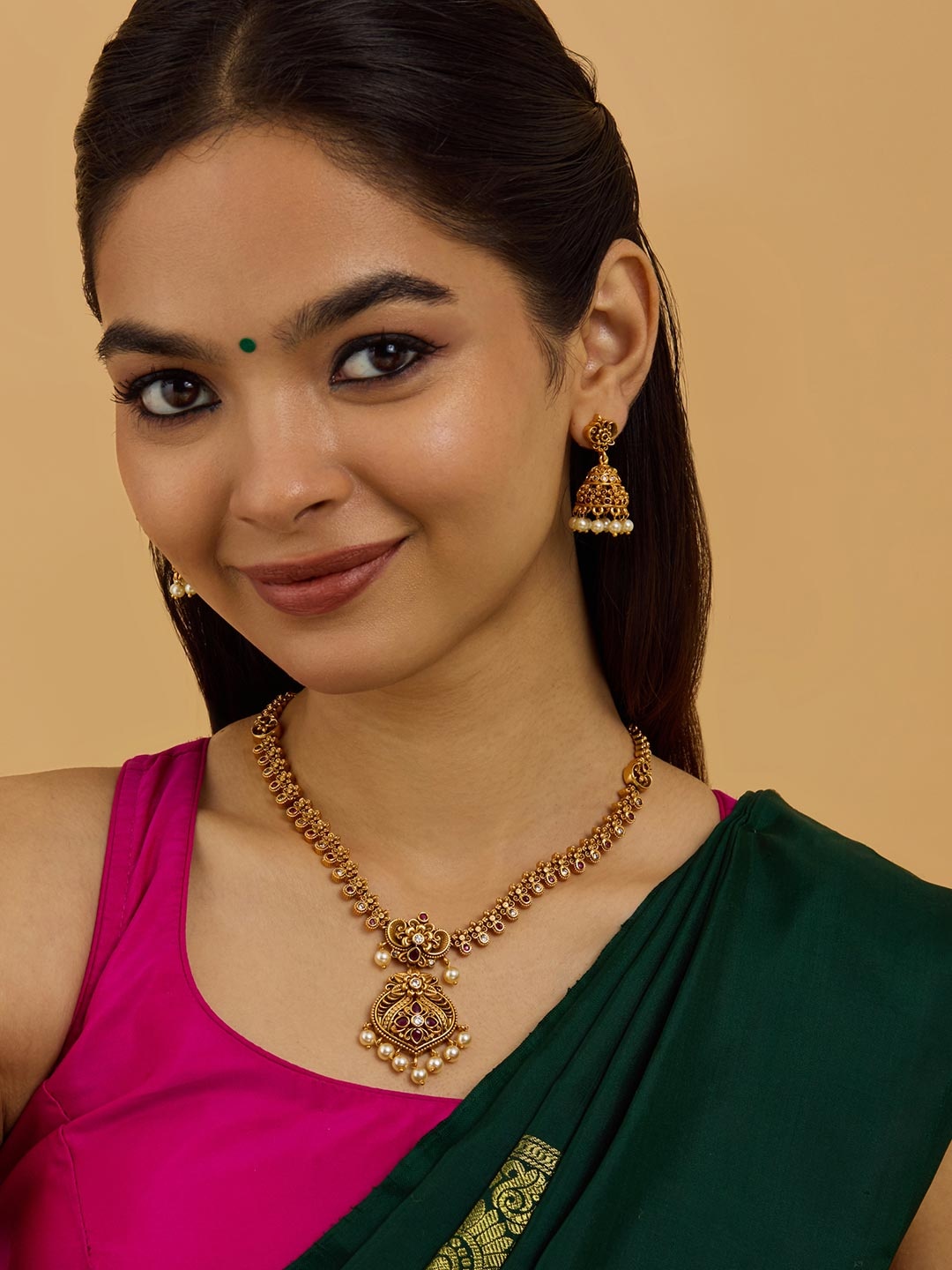 

Kushal's Fashion Jewellery Gold-Plated Artificial Stone-Studded & Beaded Jewellery Set