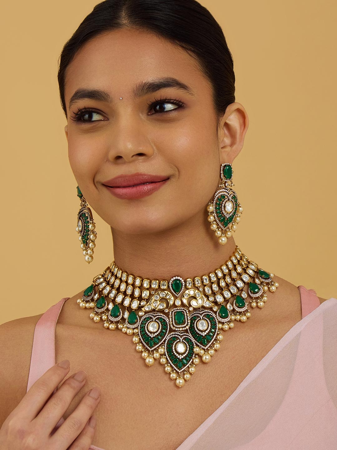 

Kushal's Fashion Jewellery Kundan-Studded & Beaded Jewellery Set, Gold