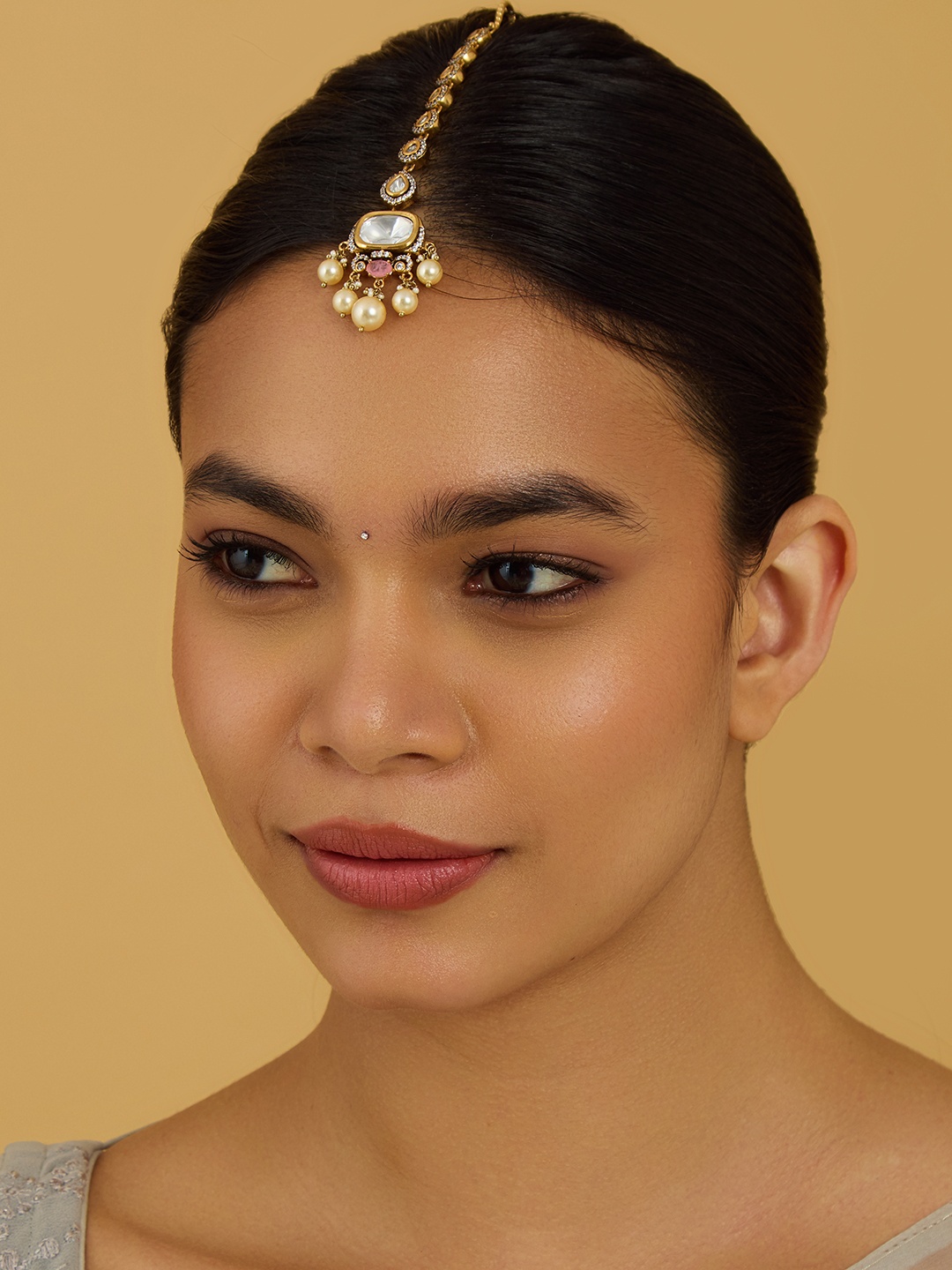 

Kushal's Fashion Jewellery Kundan Studded Maang Tikka Head Jewellery, Gold