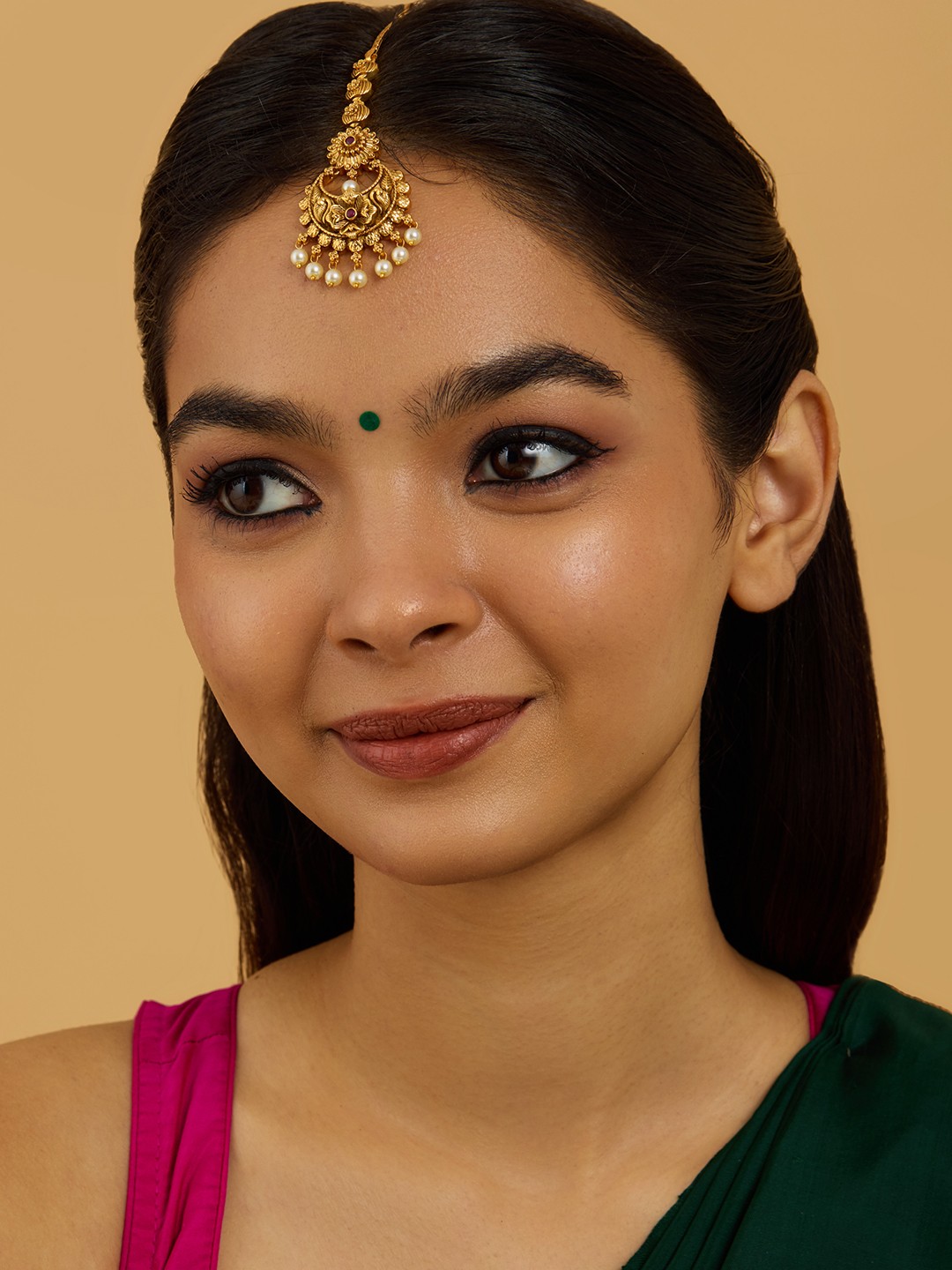 

Kushal's Fashion Jewellery Gold-Plated Artificial Stones and Beads Studded Maang Tikka