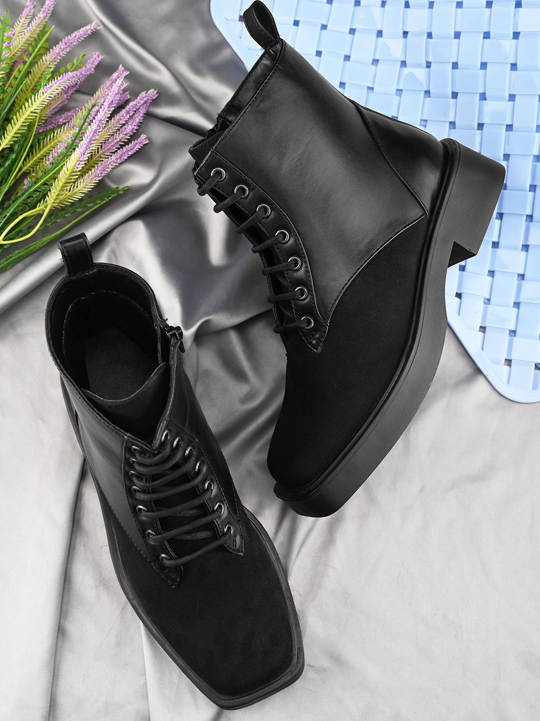 The Roadster Lifestyle Co. Women Casual Ankle Regular Boots, Black