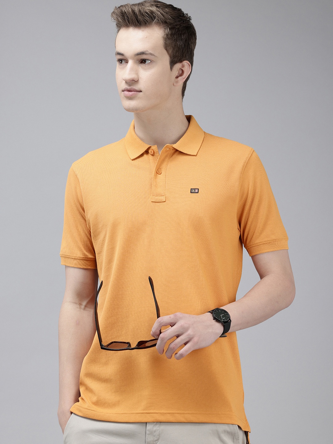 

Arrow Self-Design Polo Collar T-shirt, Rust