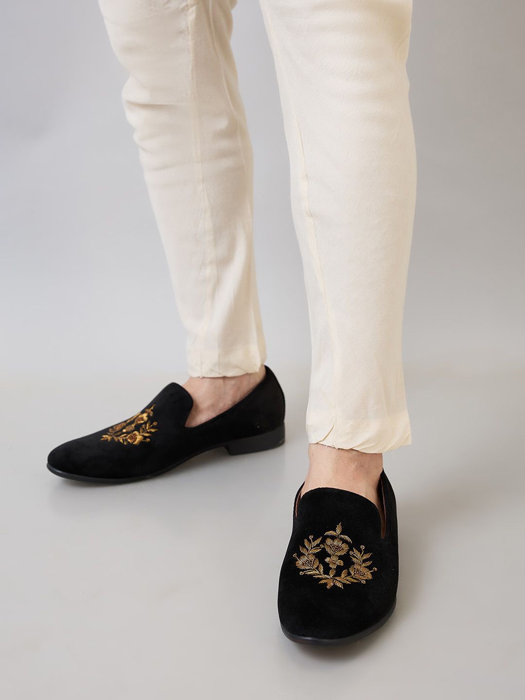 

Regal Men Suede Slip On Loafers, Black