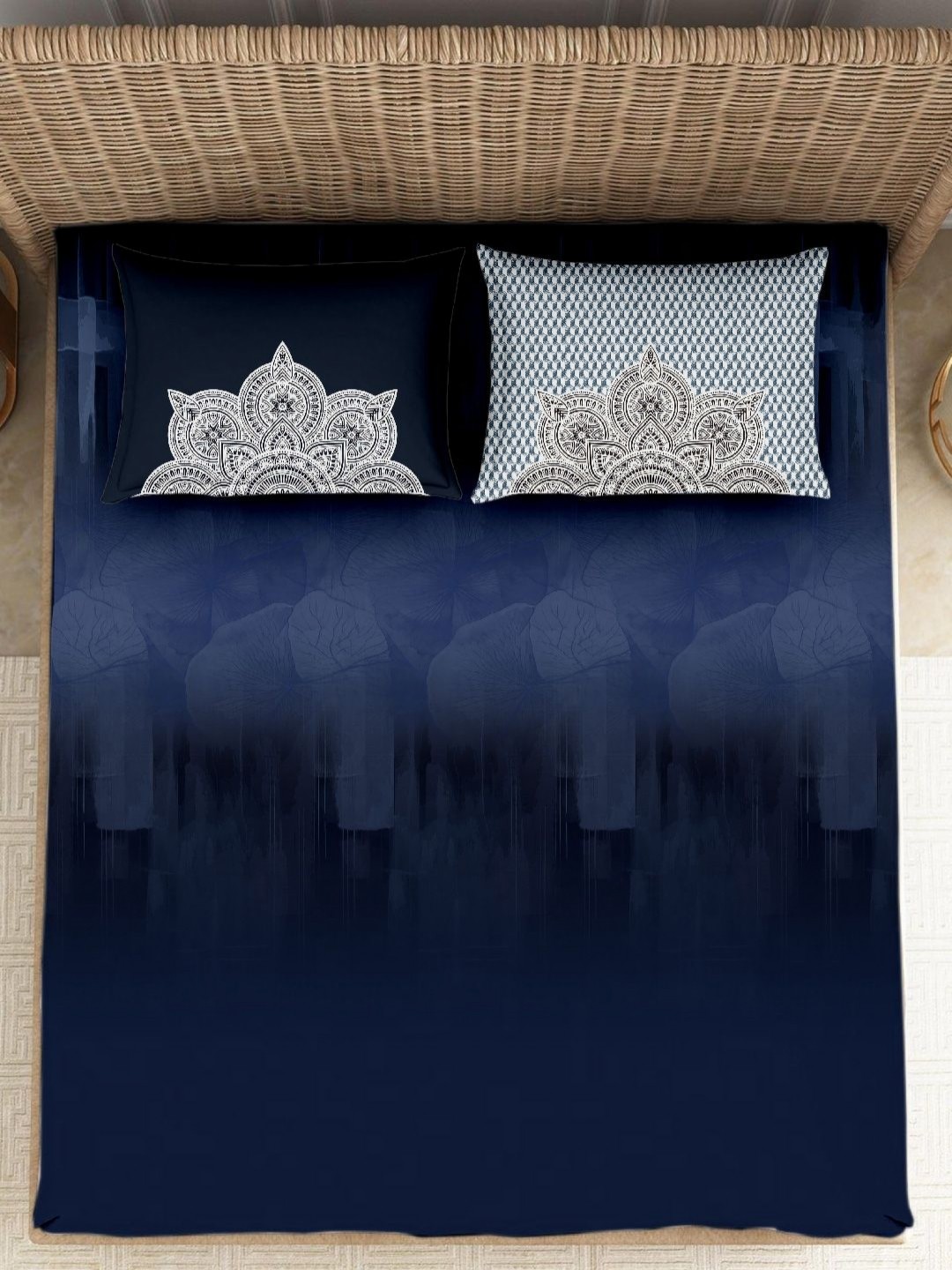 

VINTANA Blue & White Ethnic Motifs 250 TC Cotton King Bedsheet Set 2.74 m x 2.74 m