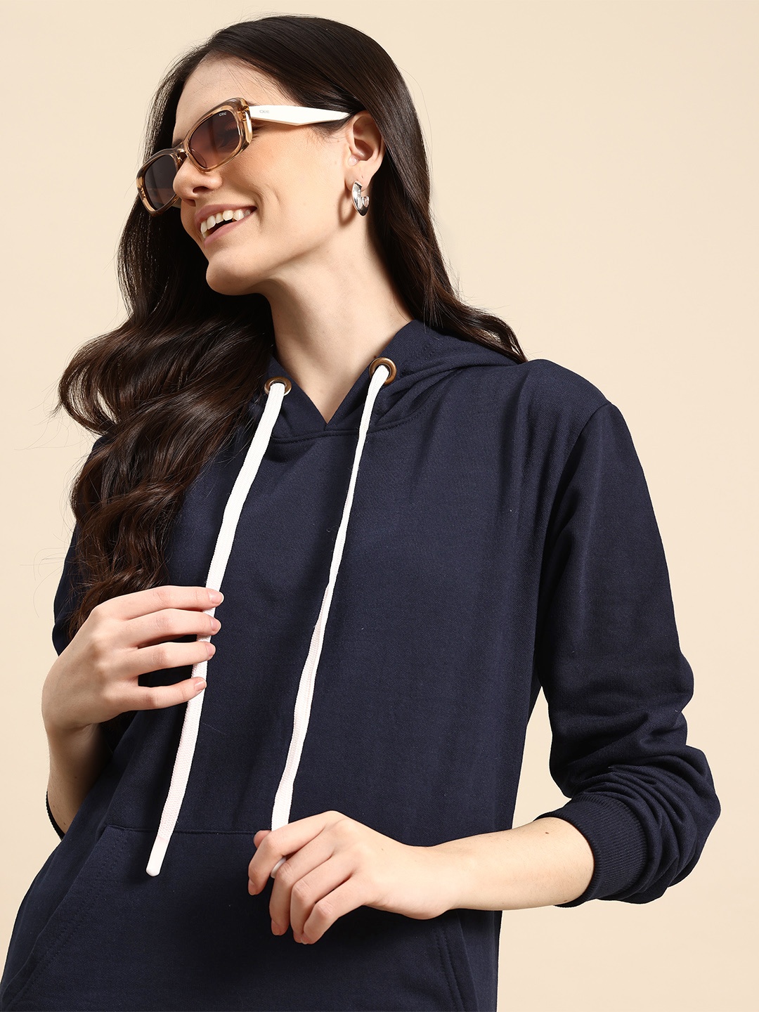 

Mast & Harbour Solid Hooded Sweatshirt, Navy blue