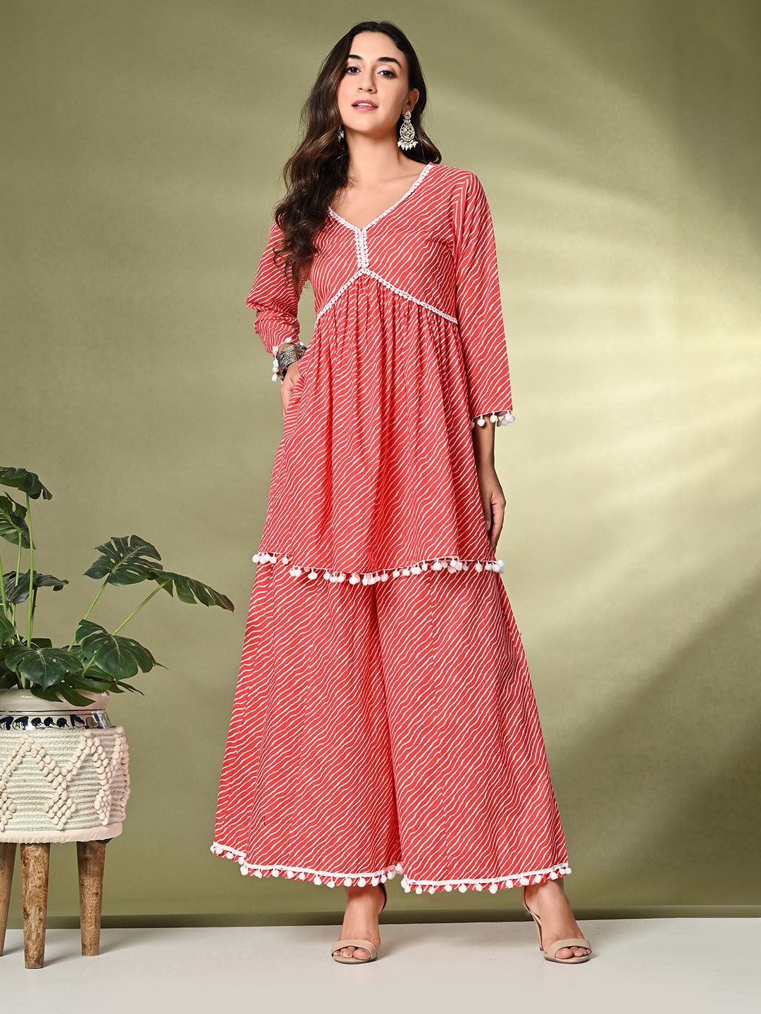 

Sangria Striped Pure Cotton Kurta With Palazzos, Peach