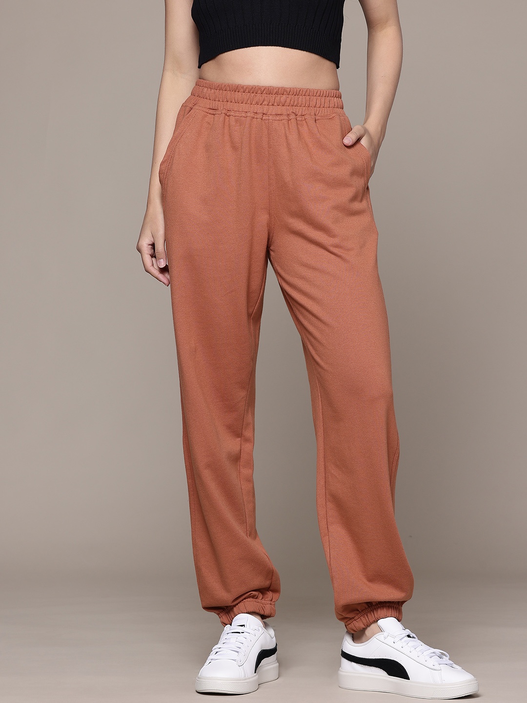 

The Roadster Lifestyle Co. Women Terry Joggers, Rust