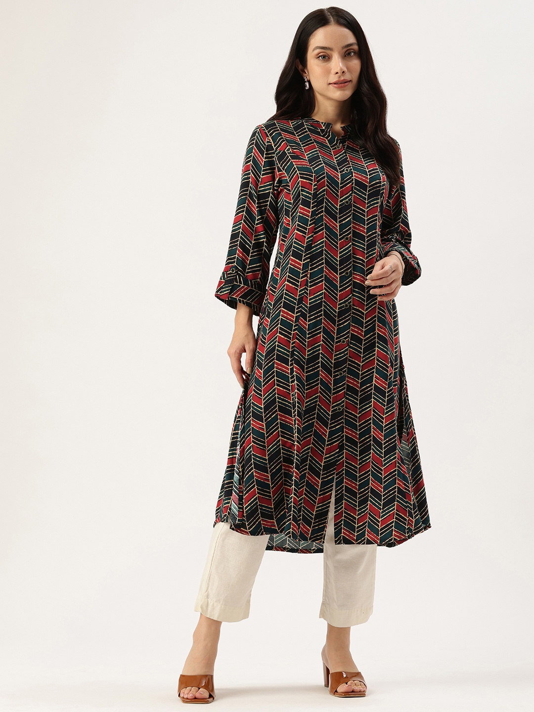 

AMUKTI Geometric Printed A Line Kurta, Multi