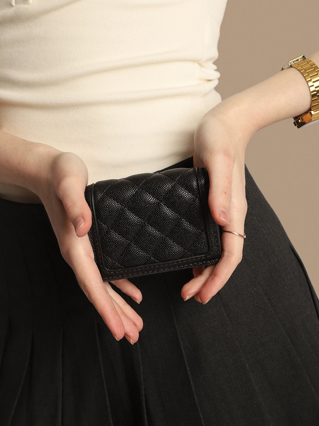 

MINI WESST Women Geometric Printed PU Zip Around Wallet, Black