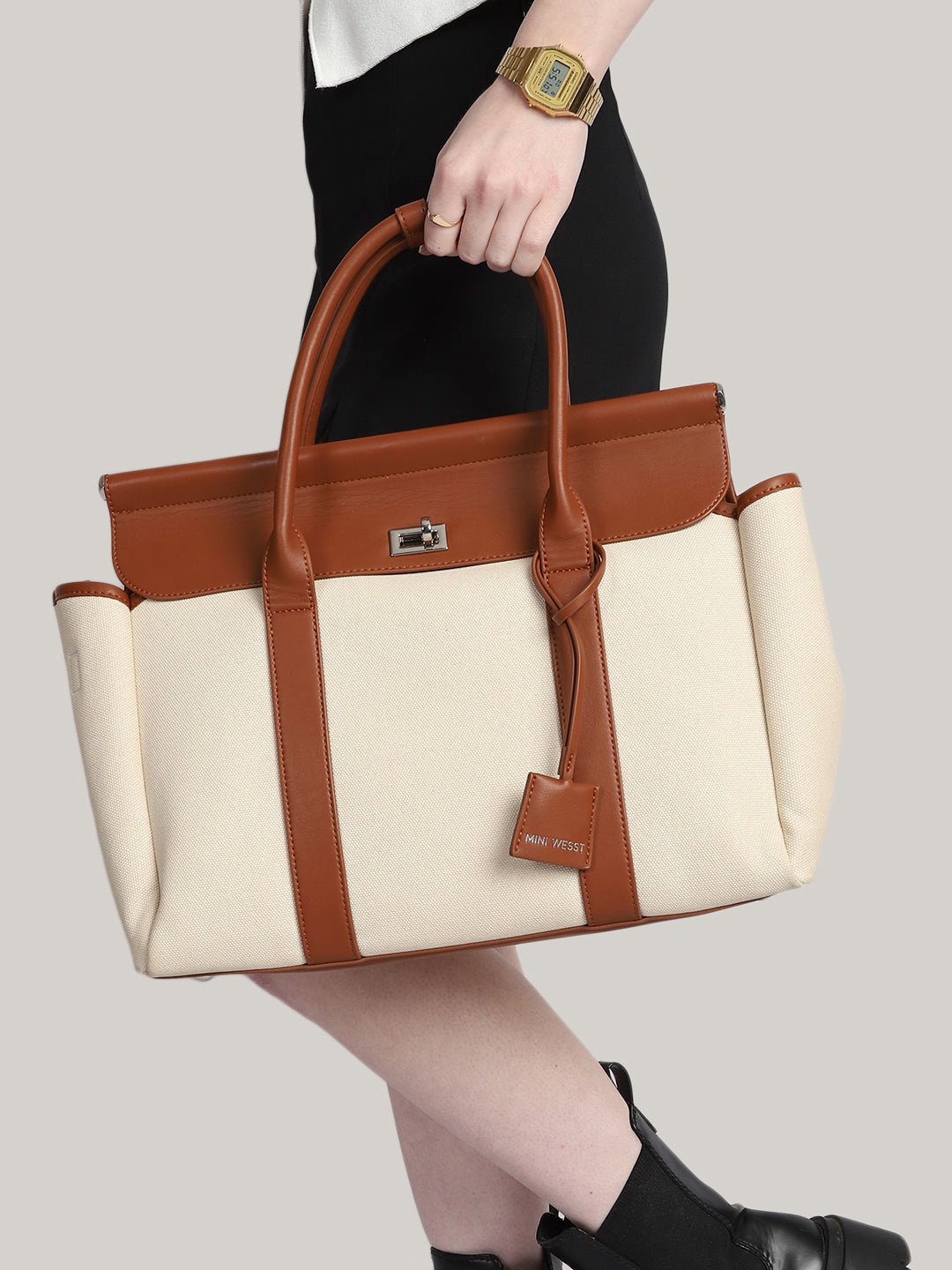 

MINI WESST Women Solid Structured Shoulder Bag, Beige