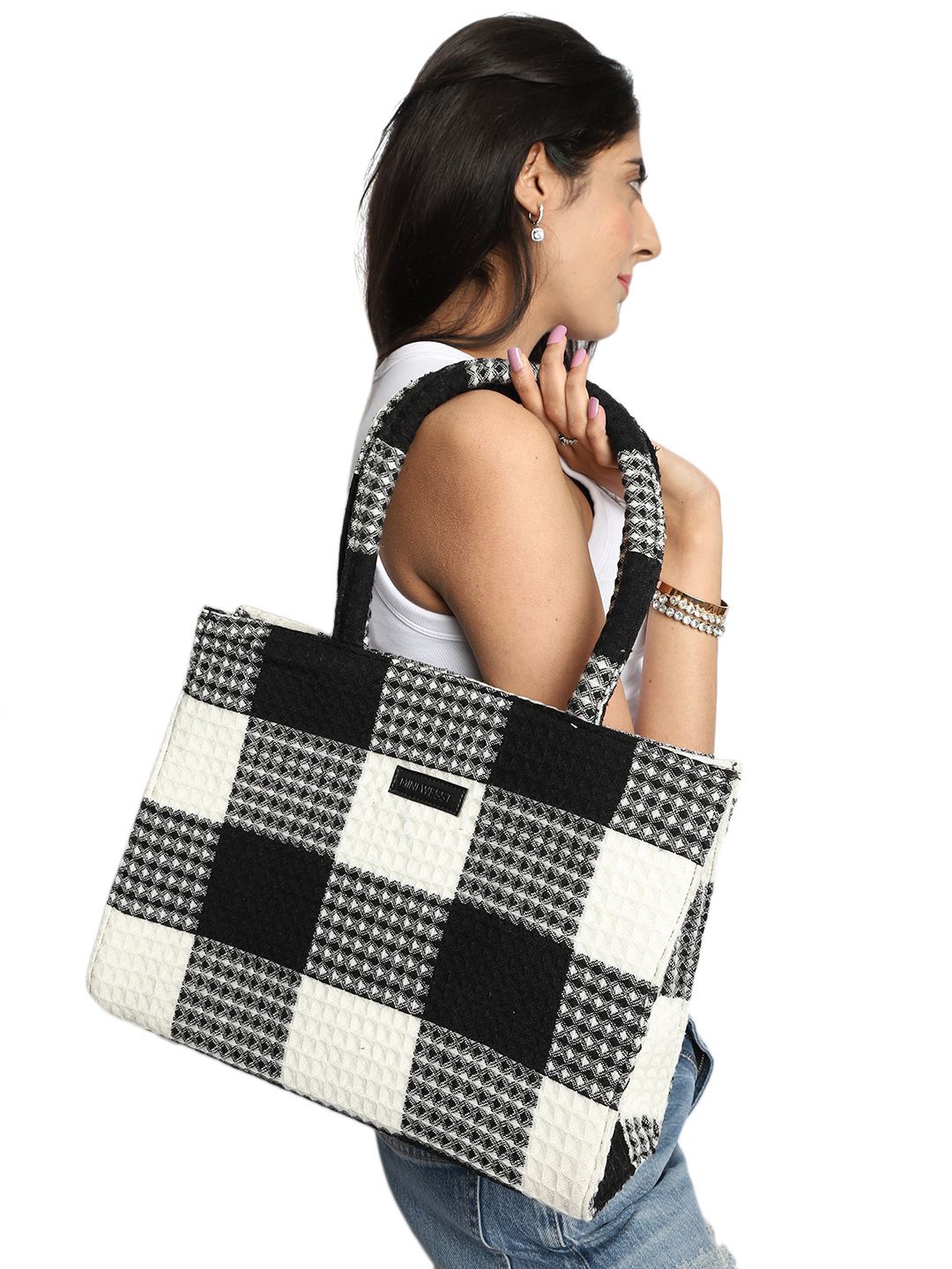 

MINI WESST Women Checked Shopper Tote Bag, White
