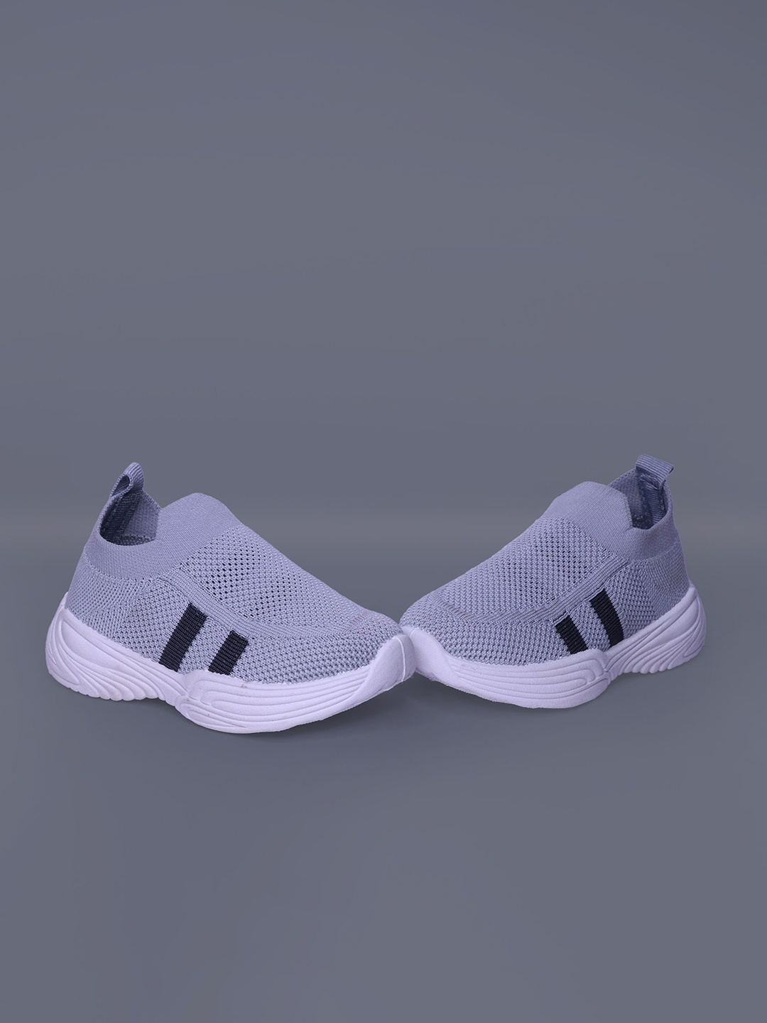 NEW STEPS Unisex Kids Round Toe Slip On Sneakers, Grey