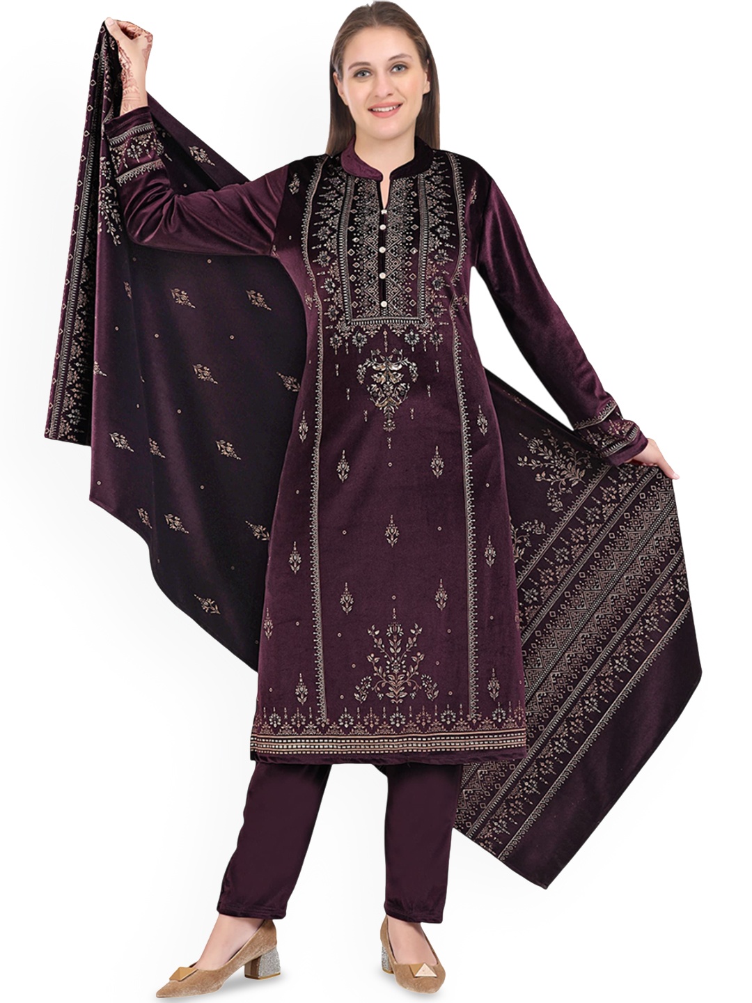 

Pampara Floral Embroidered Thread Work Velvet Kurta with Trouser & Dupatta, Purple