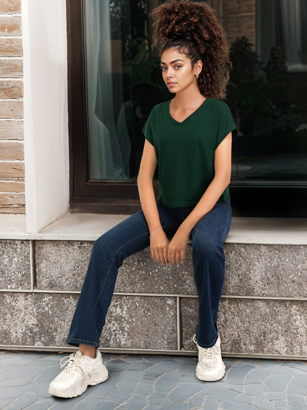 

DressBerry V-Neck Extended Sleeves T-shirt, Green