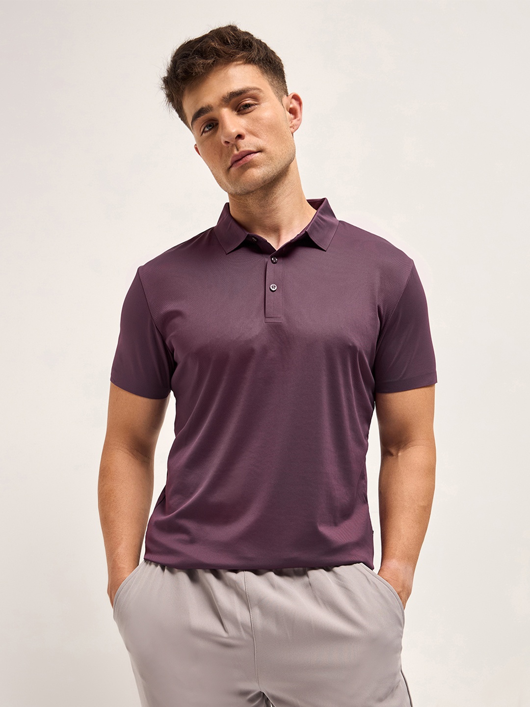 

THE BEAR HOUSE Men Solid Polo Collar Slim Fit T-shirt, Purple