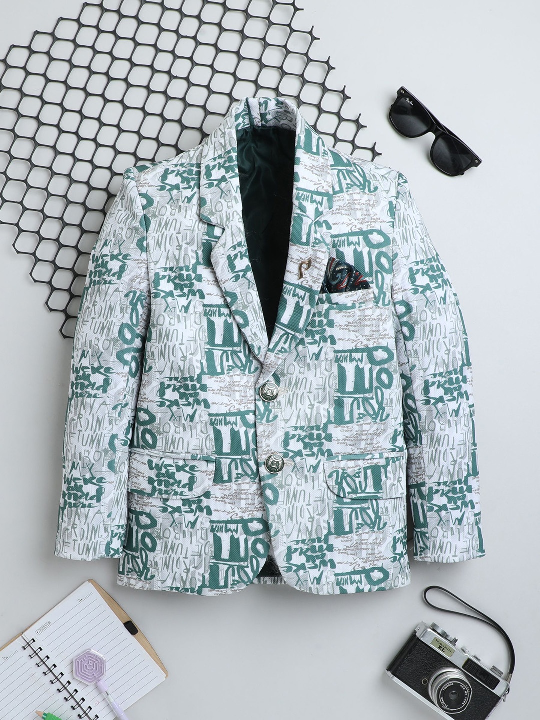 

BAESD Boys Text Printed Notched Lapel Long Sleeves Single Breasted Blazer, Green