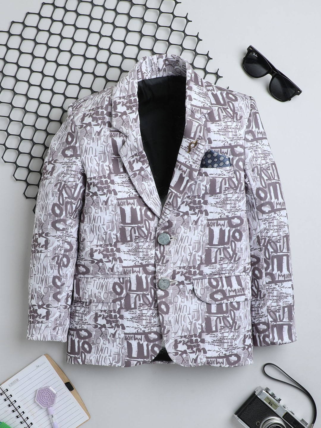 

BAESD Boys Text Printed Notched Lapel Long Sleeves Single Breasted Blazer, Grey