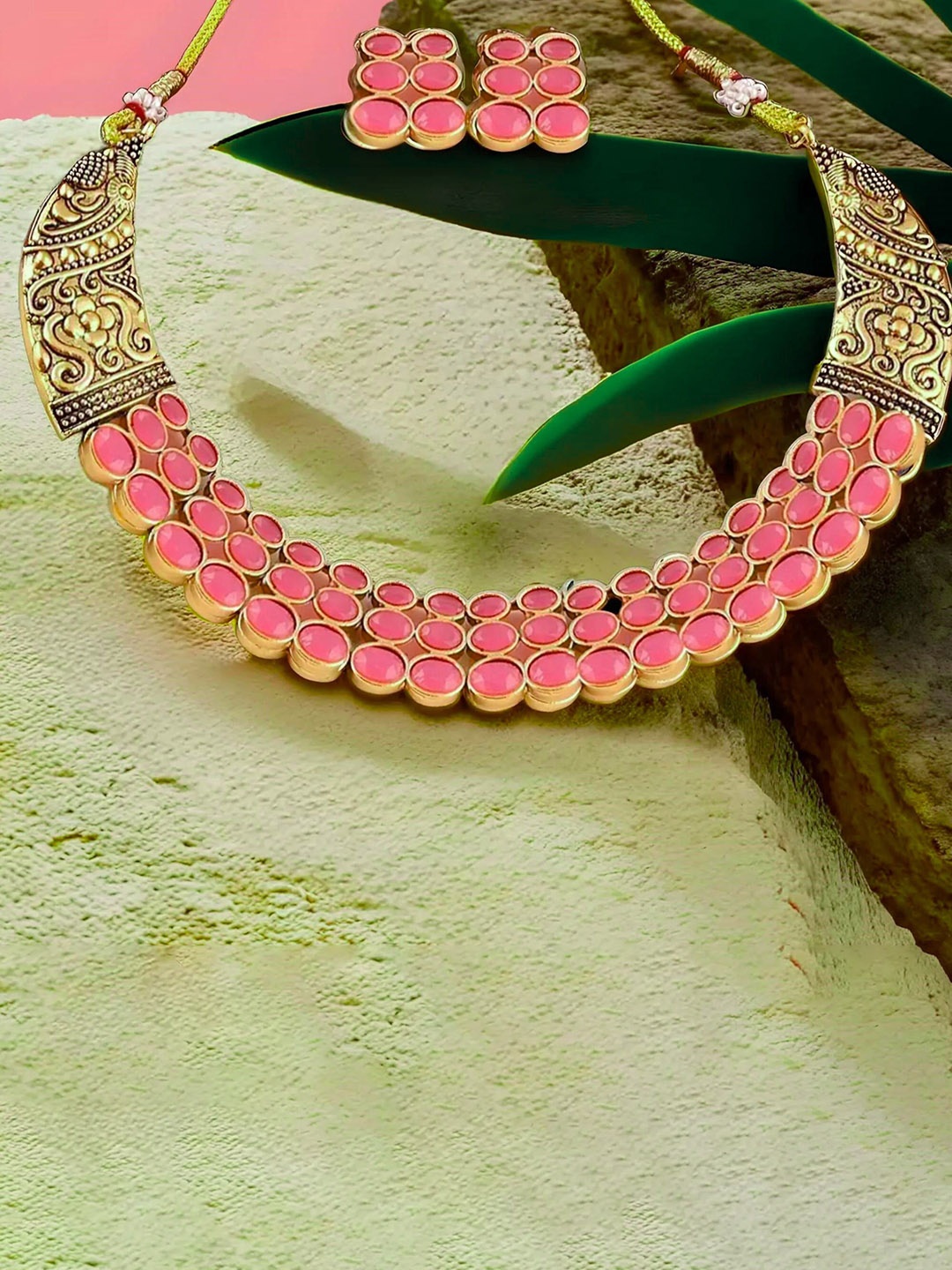 ORANGENYSHA Gold-Plated Stone Studded Floral Design Kempu Choker Jewellery Set