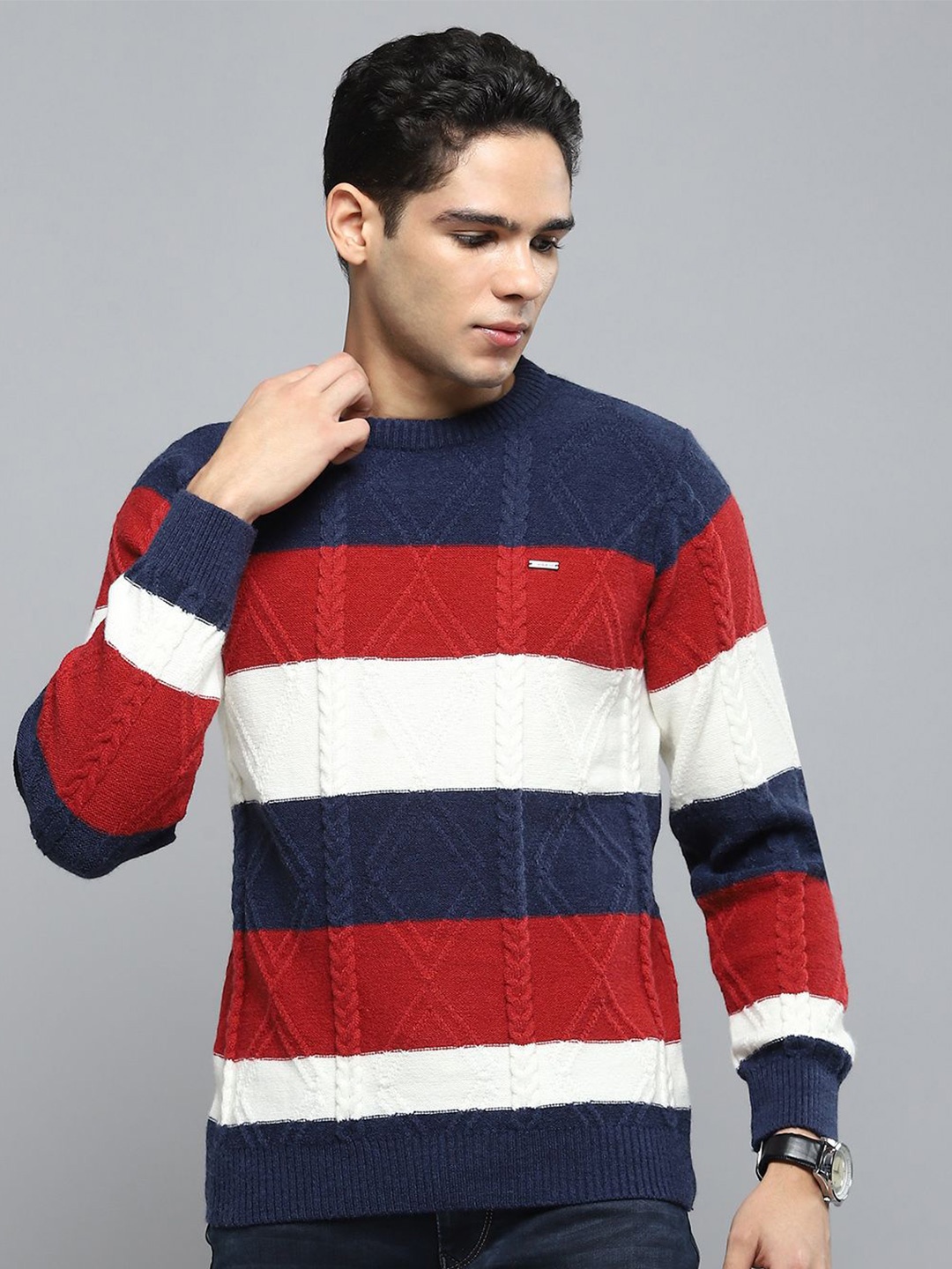 

Cloak & Decker Men Striped Woollen Pullover, Navy blue