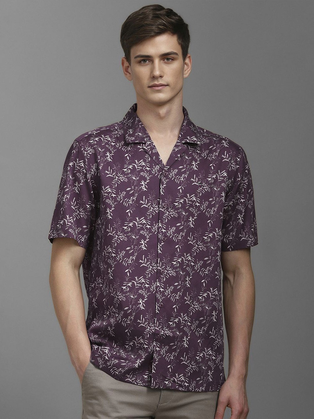 

Louis Philippe Sport Men Tropical Printed Cotton Casual Shirt, Purple