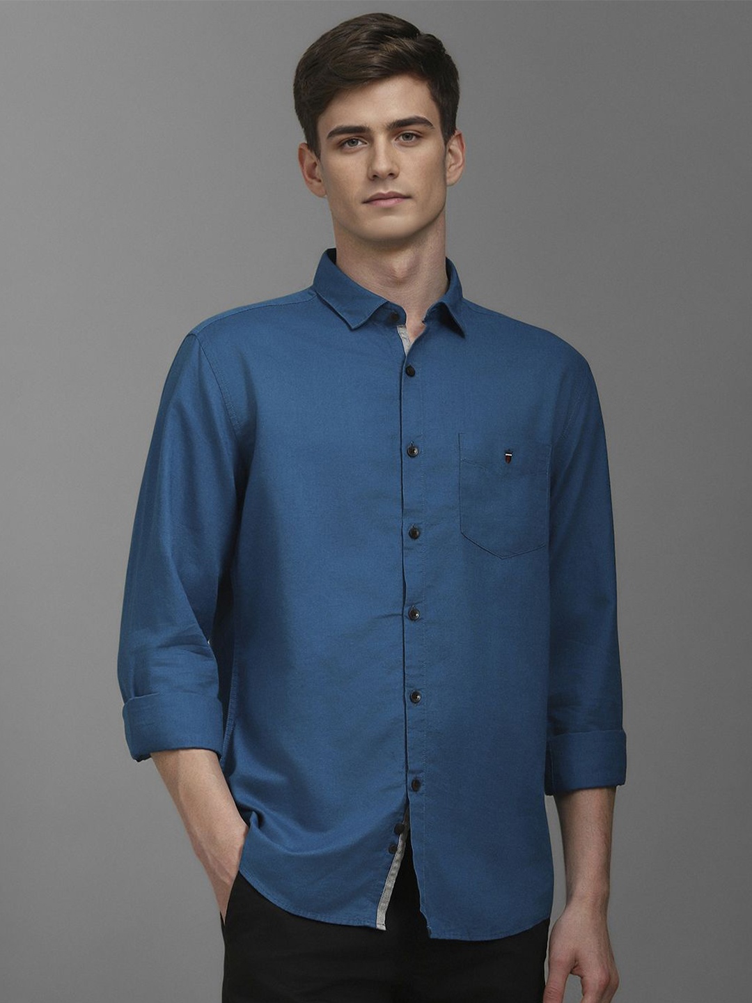 

Louis Philippe Sport Men Solid Opaque Casual Shirt, Teal