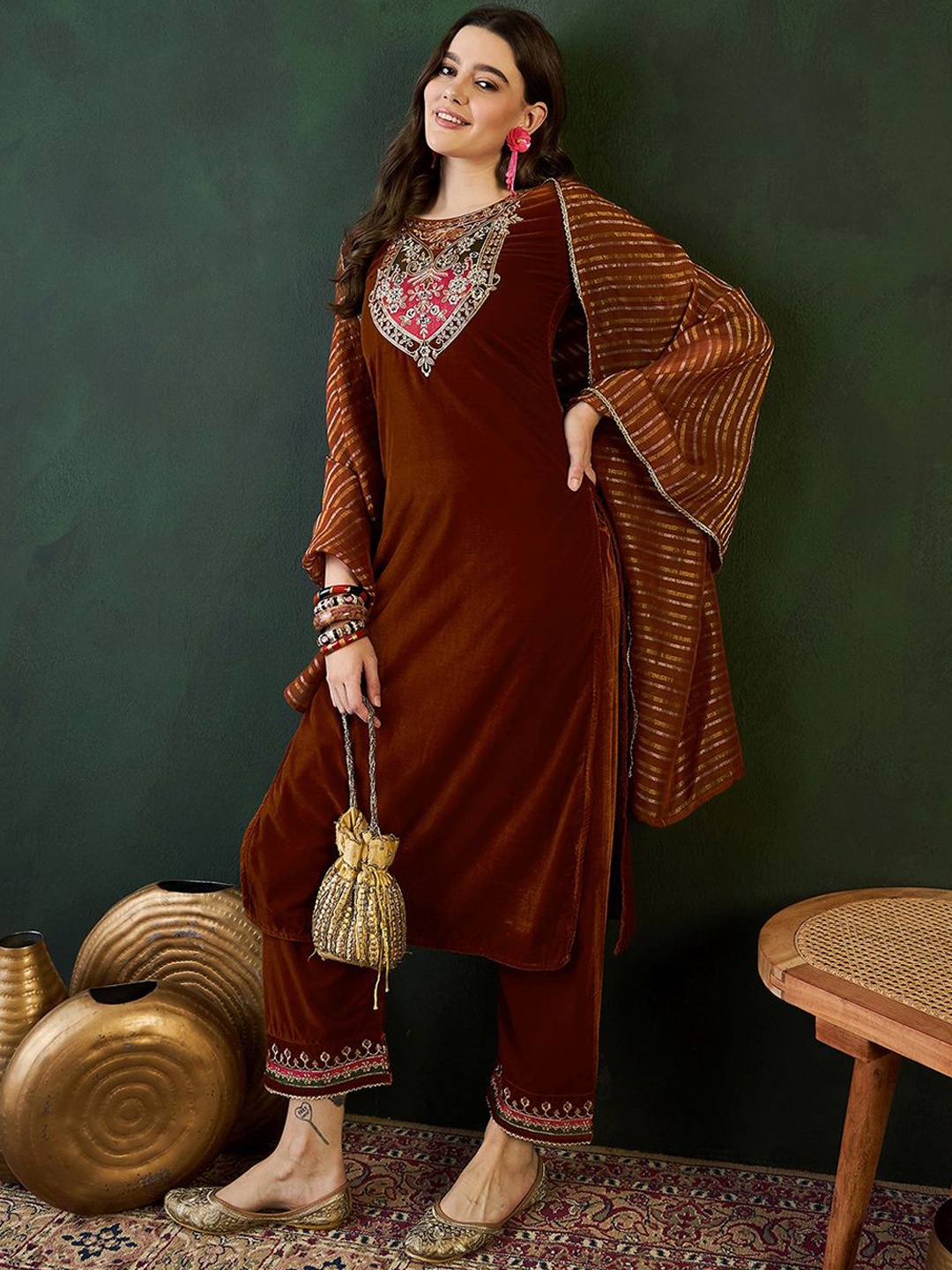 

Sangria Brown Floral Embroidered Zari Straight Kurta With Trousers & Dupatta