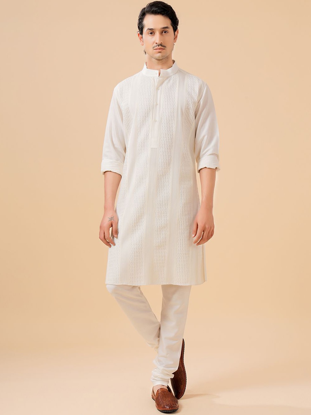 

RR Blue Striped Printed Band Collar Straight Raw Silk Kurta, Off white